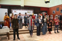 partisipasi sosialita semarang dalam acara batik semarang